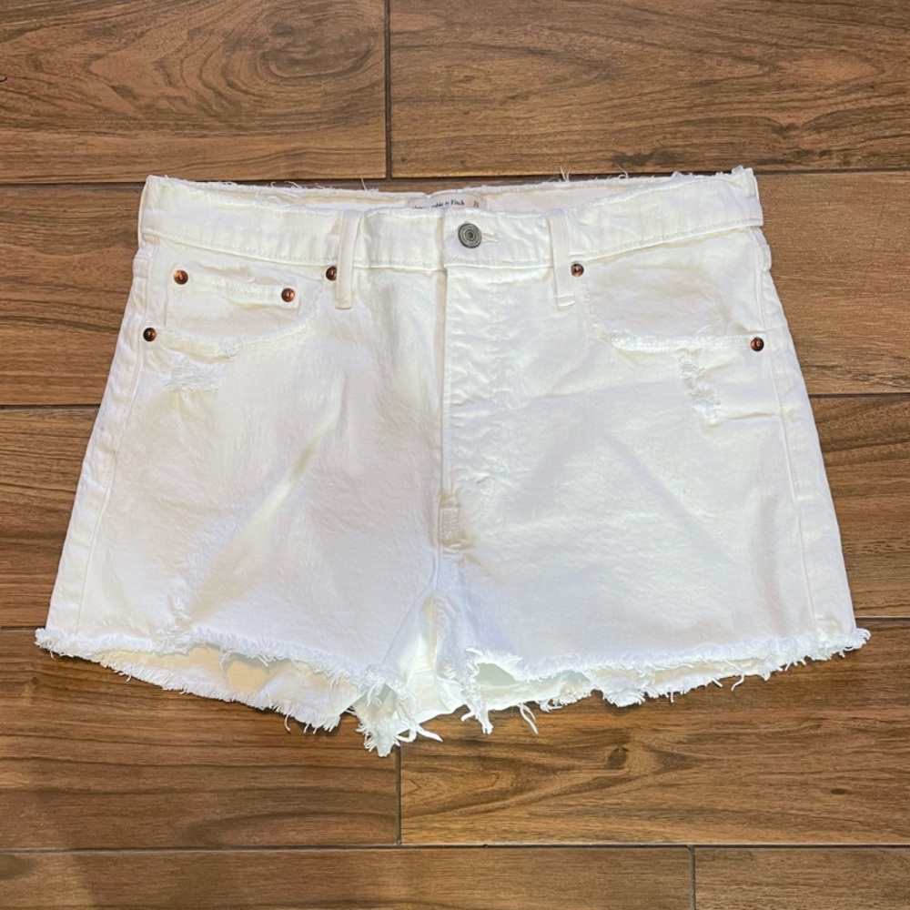 NWT A&F High Waisted Mom Short